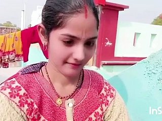 Ragazza del villaggio indiano rasa la sua figa, sesso caldo indiano Reshma Bhabhi