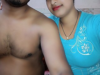 Apni vrouw ko manane ke liye uske sath sexual intercourse karna para.desi bhabhi sex.indian volledige cag hindi ..